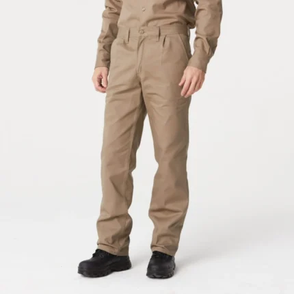 Pantalón de trabajo Pampero de gabardina liso color beige